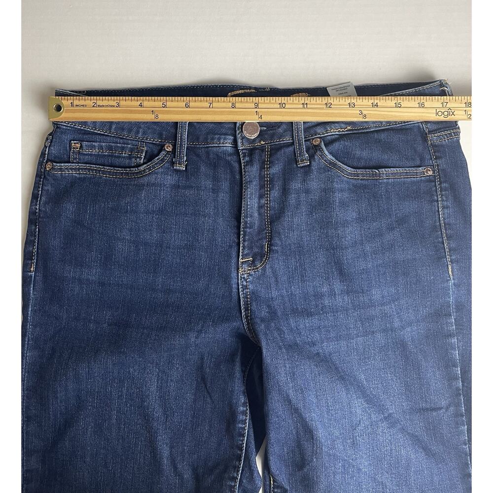 Seven-7 Jean Shorts Women's 14 Sunset Bermuda White 5‎ Pockets Destressed Hem - Picture 2 of 8